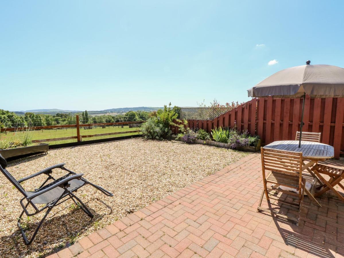 3 The Stables Villa Havenstreet  Екстериор снимка